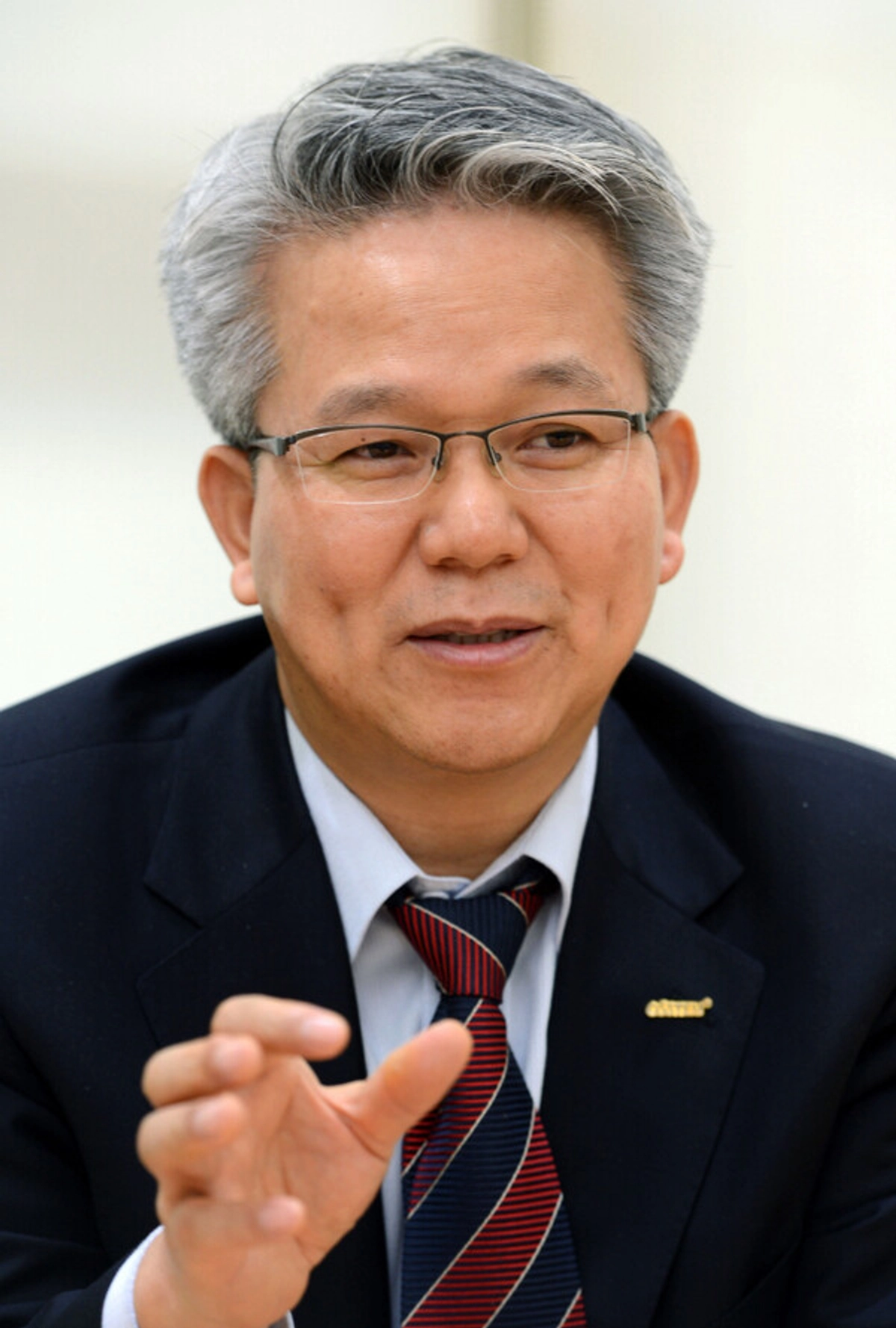 최규옥 전 오스템 회장, 서진시스템에 300억원 추가 투자..지분율 5.72% → 7.47%