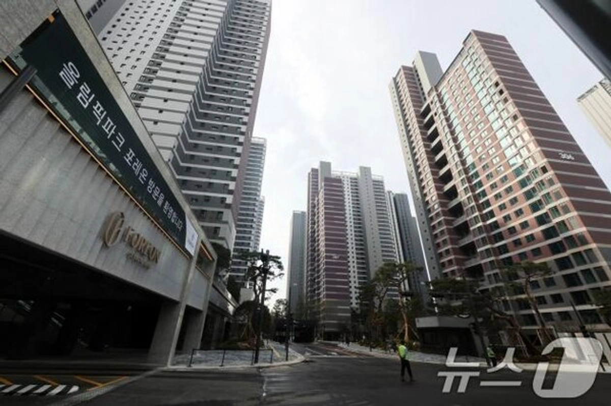 둔촌주공 잔금대출 오픈런?..KB국민은행, 3천억원만 푼다