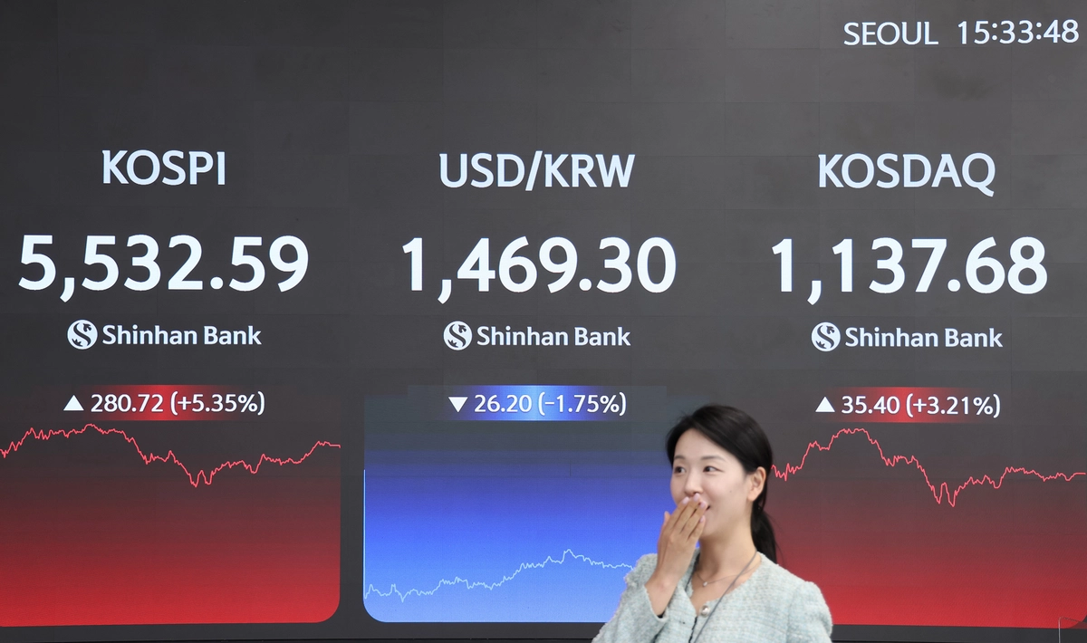 코스닥액티브, 첫날 성적표는..삼성 +11.94% vs 타임 +4.13% - 뉴스 썸네일 이미지