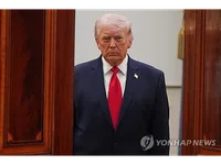 '하루 더 긴 주말' 트럼프 