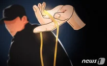 번쩍번쩍에 혹해서...술 취한 손님 20돈 금목걸이 속옷에 슬쩍한 유흥업소 직원