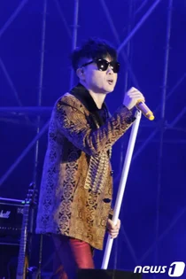 이승환, 촛불집회에 1213만원 기부…