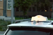 노르웨이, 세계 최초로 수도에 택시용 무선 전기충전인프라 갖춘다.