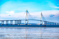 드론으로 섬지역 최장거리 배송 성공