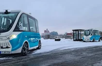 눈속을 달리는 자율주행 버스