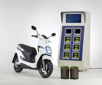 공중전화기 부스에 전기이륜차 배터리 충전 시스템 구축