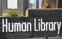 [화제] 책처럼 사람도 빌려주는 ‘인간 도서관’을 아시나요