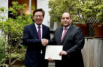 힌남노, 박형준 부산시장 파리행 