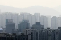 '주택시장 한파' 미분양 쌓이고 거래 급감