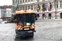 '미세 먼지 없는 곳으로만 길 안내 서비스'