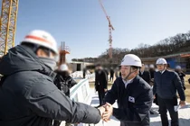 국토교통부 vs 건설노조, 강대강 대치에 건설사 속앓이