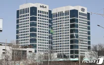 정의선의 현대차·기아…나란히 최고가 경신