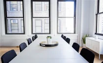 엔데믹에도 '빈 사무실' 매물로 쏟아져