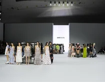두칸(DOUCAN), 2024 S/S 서울패션위크 패션쇼 성료 