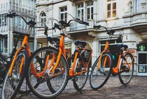 자전거, 이젠 주력 교통수단 ..코로나가 바꾼 일상