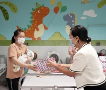 KB證, 베트남 아이들을 위한 해외 사회공헌사업 시행