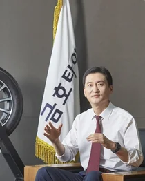 금호타이어, 4분기 깜짝 실적..52주 신고가