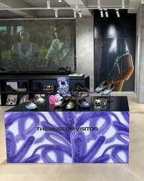 닥터마틴, 더뮤지엄비지터와 1461 슈즈 스터마이징 진행