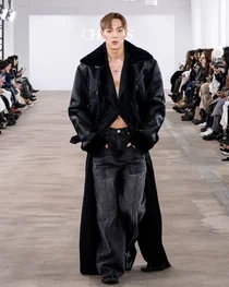 몬스타엑스 셔누, 뉴욕 패션위크 '참스' 런웨이 모델로 등장