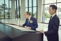 김승연 회장, 한화 금융계열사 격려..차남에 힘 실어