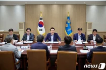 尹, '이란·이스라엘 사태' 긴급 경제·안보 회의..