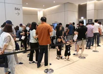 ‘오산세교 한신더휴’ 견본주택 인파 북적...개관 3일만에 1만 2천명 방문