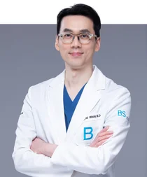 처진 가슴 때문에 가슴성형 고민이라면 유방하수교정술 통해 개선