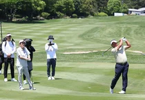 SKT-최경주 ‘행복 동행 15년' 눈길