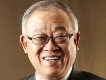 백우석 OCI홀딩스 전 의장 퇴직금 240억..