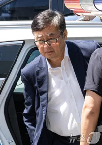 '23명 사망' 아리셀 대표·본부장 2명 구속…중대재해법 첫 사례