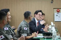 총리실 참모 줄줄이 사표...한덕수 대선 출마 수순