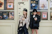 [유통家 소식] 디스커버리 경량패딩 화보 外