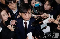 '철새' 조경태, 담화 보더니 '탄핵 찬성→반대' 입장 바꿔