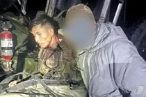 살아있는 북한군 잡은 우크라이나군..포로 대우할까 범죄자 취급할까