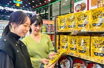 세븐일레븐·SK하이닉스의 ‘HBM칩’, 3주 만에 20만 돌파