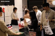 이디야커피, 연말 사내 플리마켓 진행…'나눔 문화 확산'