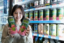 세븐일레븐, 말차에 딸기 더한 ‘스트로베리 말차하이볼’ 출시