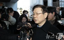 경호처장, 사직서 내고 경찰 출두..尹측과 사전 논의 안 한듯