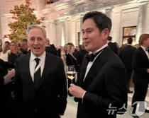 트럼프 장남이 서울에..정용진 회장 파워에 신세계I&C 급등