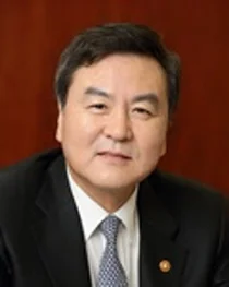 삼성전자 이사회 의장에 신제윤 전 금융위원장 유력