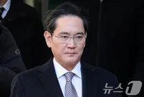 삼성전자, 이재용 회장은 이제 자유..4%대 급등