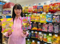 GS25, 영국 ‘드럼스틱젤리’·이태리 ‘윤남노 사바용컵케익' 출시