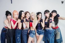 프로미스나인, '플로버♥' 디시트렌드 걸그룹 1위