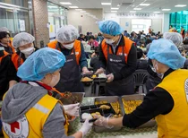 호반그룹, 안동 산불 피해 이재민 위해 따뜻한 식사 나눔 봉사