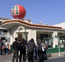 골프웨어 왁x존스 성수동 팝업, 입소문 타고 글로벌 인기몰리