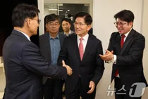 국민의힘 '최최종' 대통령 후보 김문수, 부산서 첫 공식 선거운동..'당원 혁명' 감사 메시지