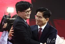한동훈 '尹 탈당'에 