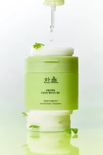 한율, '보들은행잎 모공탄탄 펩타이드 패드' 출시