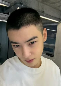 차은우, 오늘 군대간다...두발 공개