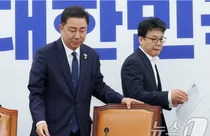 꺾이지 않는 대주주 양도소득세 반대 여론..진성준 